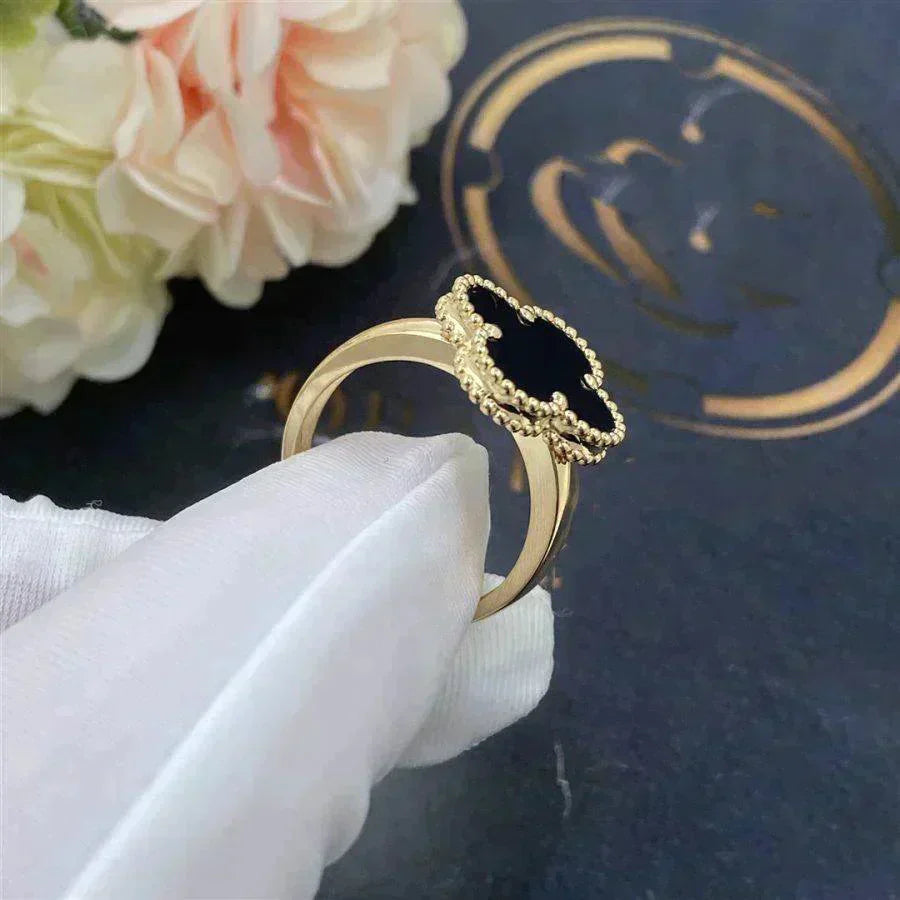 [Love More]CLOVER ONYX RING